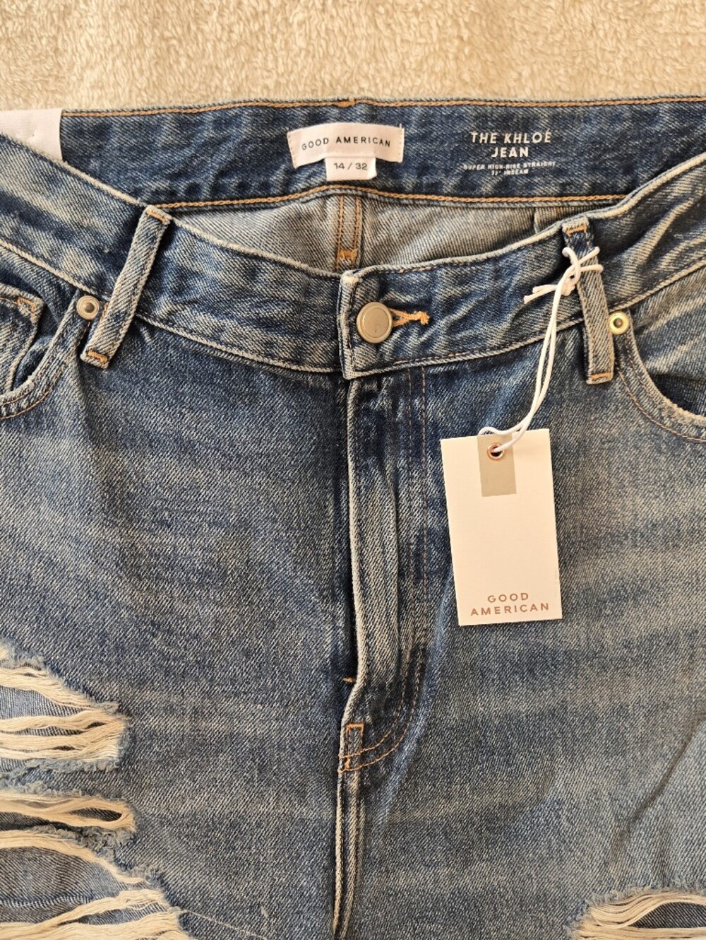 Good American Slim Straight The Khloe JEAN